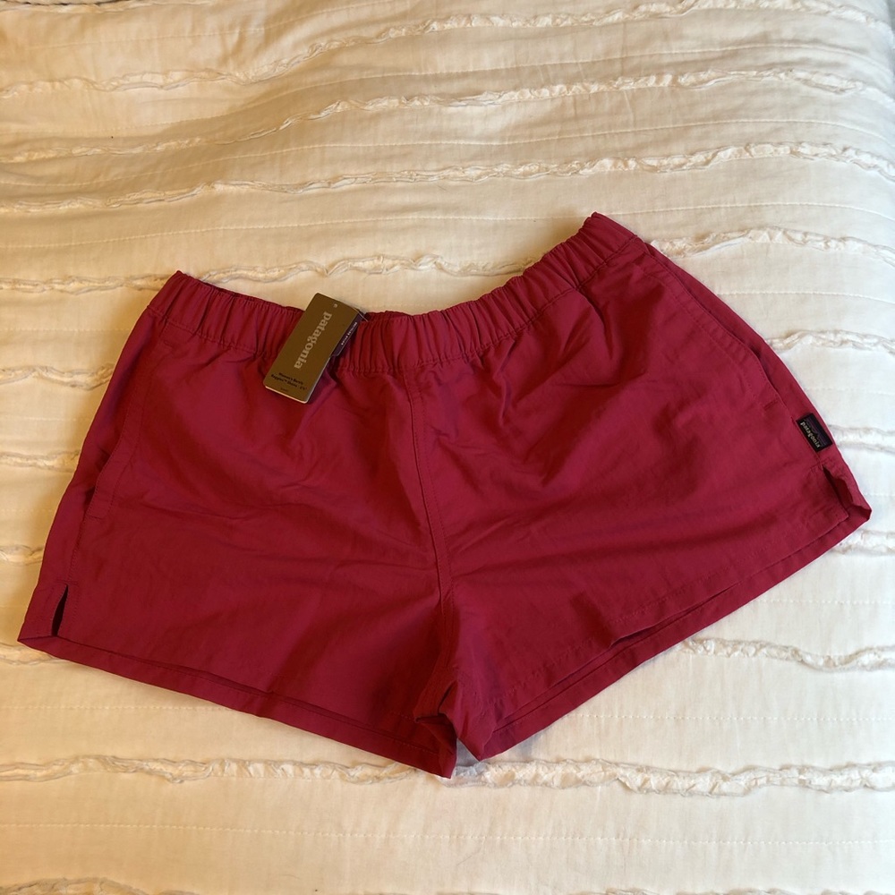NWT Patagonia Barely Baggies Shorts 2 1/2”